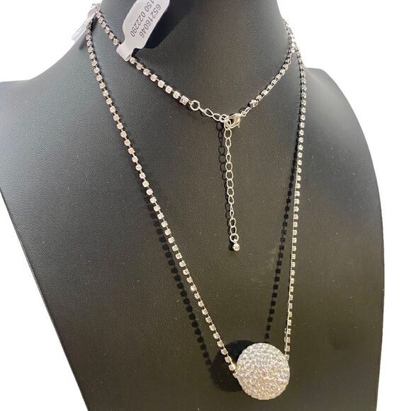 Glittery Rhinestone Ball on Long Rhinestone Chain. - Picture 2 of 5